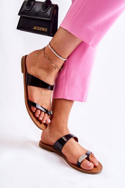 Lakovaný Pantofle černá barva Jimena Lakovaný Pantofle černá barva Jimena