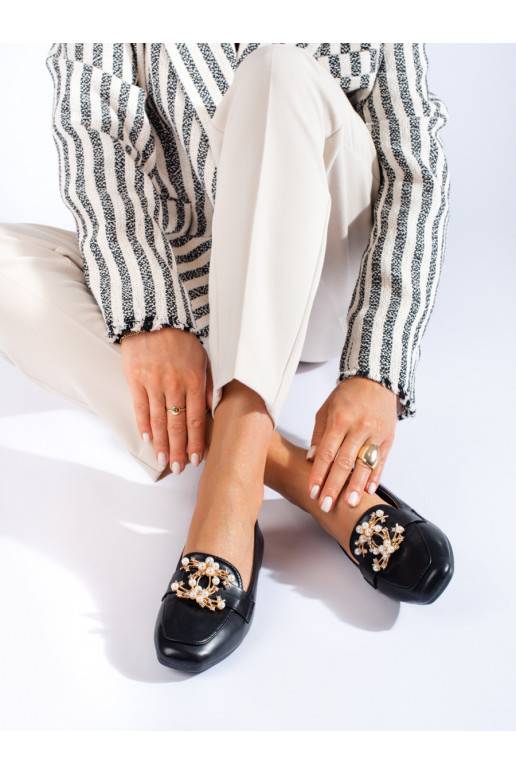 Černé dámské mokasíny se zlatou ozdobou Shelovet