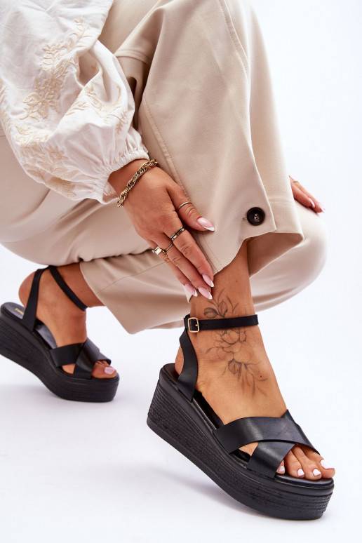 Pohodlné sandály na platformě v černé... Pohodlné sandály na platformě v černé...