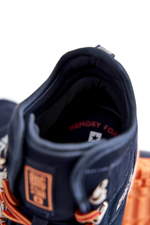 Tmavě modré pánské turistické boty...