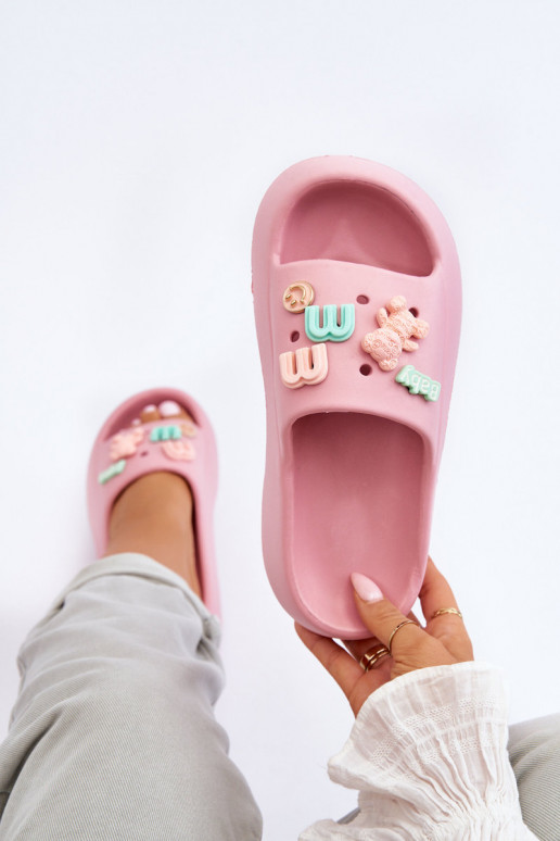 Lengvos šlepetės su gražiomis... Lengvos šlepetės su gražiomis...