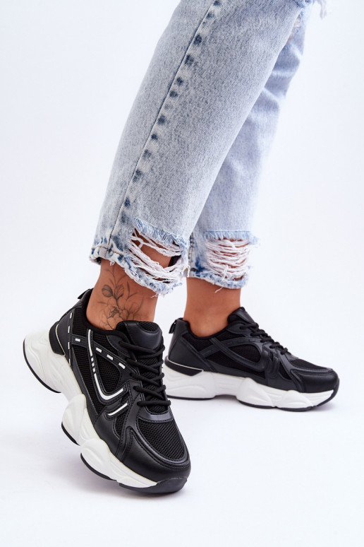 Moteriški sportbačiai juodos spalvos... Moteriški sportbačiai juodos spalvos...