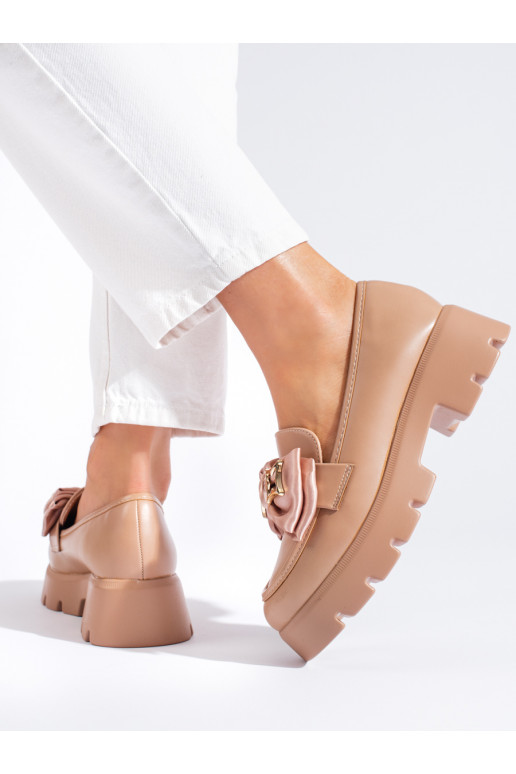 Béžové loafersy lakované s mašlí Shelovet